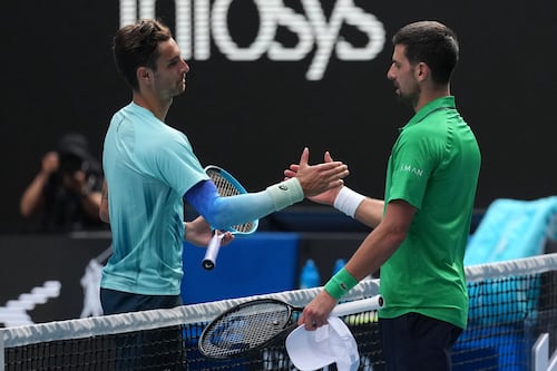 Djokovic avanza con suerte a semifinales de Australia: Musetti se retiró luego de ganar los dos primeros sets