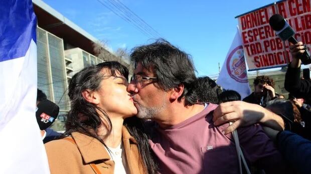 Pareja de Daniel Jadue habla tras revocarse la prisión preventiva del exalcalde de Recoleta