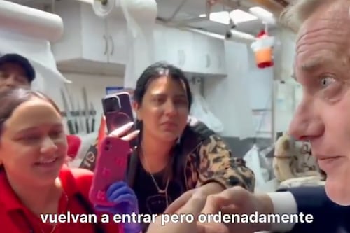 “Lo que necesitamos es que vuelvan a entrar, pero ordenadamente”: Viralizan conversación entre José Antonio Kast y vendedores extranjeros en Barrio Franklin