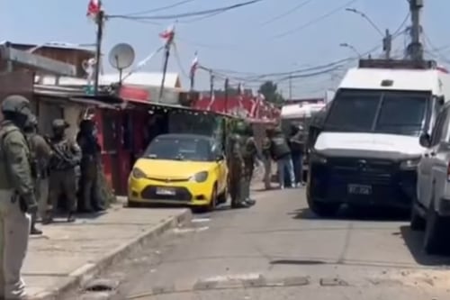 Narco ataca a Carabineros en La Legua y deja herido a un uniformado del OS7