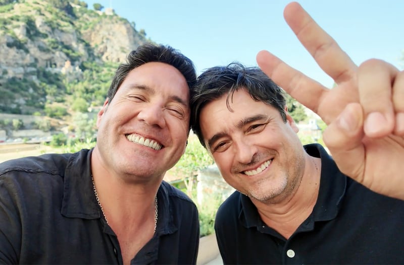 Pancho Saavedra y Jorge Zabaleta en “Socios por el mundo 4” | Gentileza: Canal 13