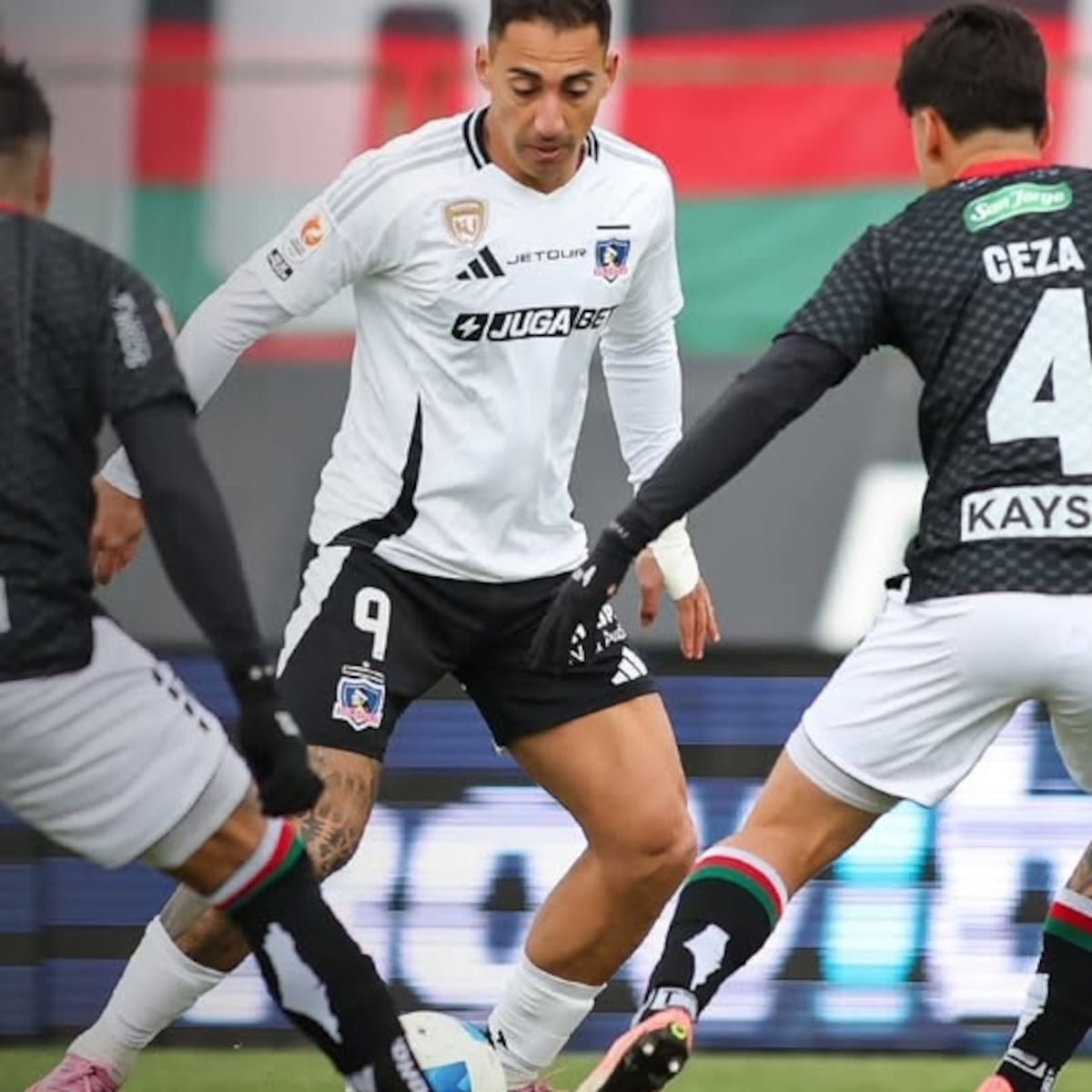 Colo Colo anunciará acuerdo con Fernando Ortiz como reemplazo de Jorge Almirón Colo Colo anunciará acuerdo con Fernando Ortiz como reemplazo de Jorge Almirón