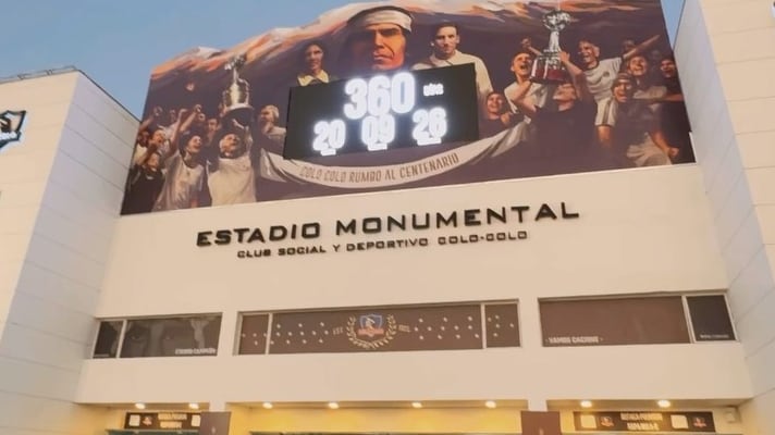Imagen del acceso principal al estadio Monumental de Colo Colo.
