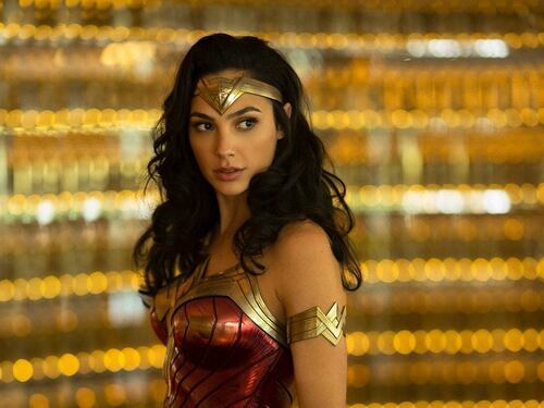 “Wonder Woman 1984”: Primer vistazo a Gal Gadot en vestuario