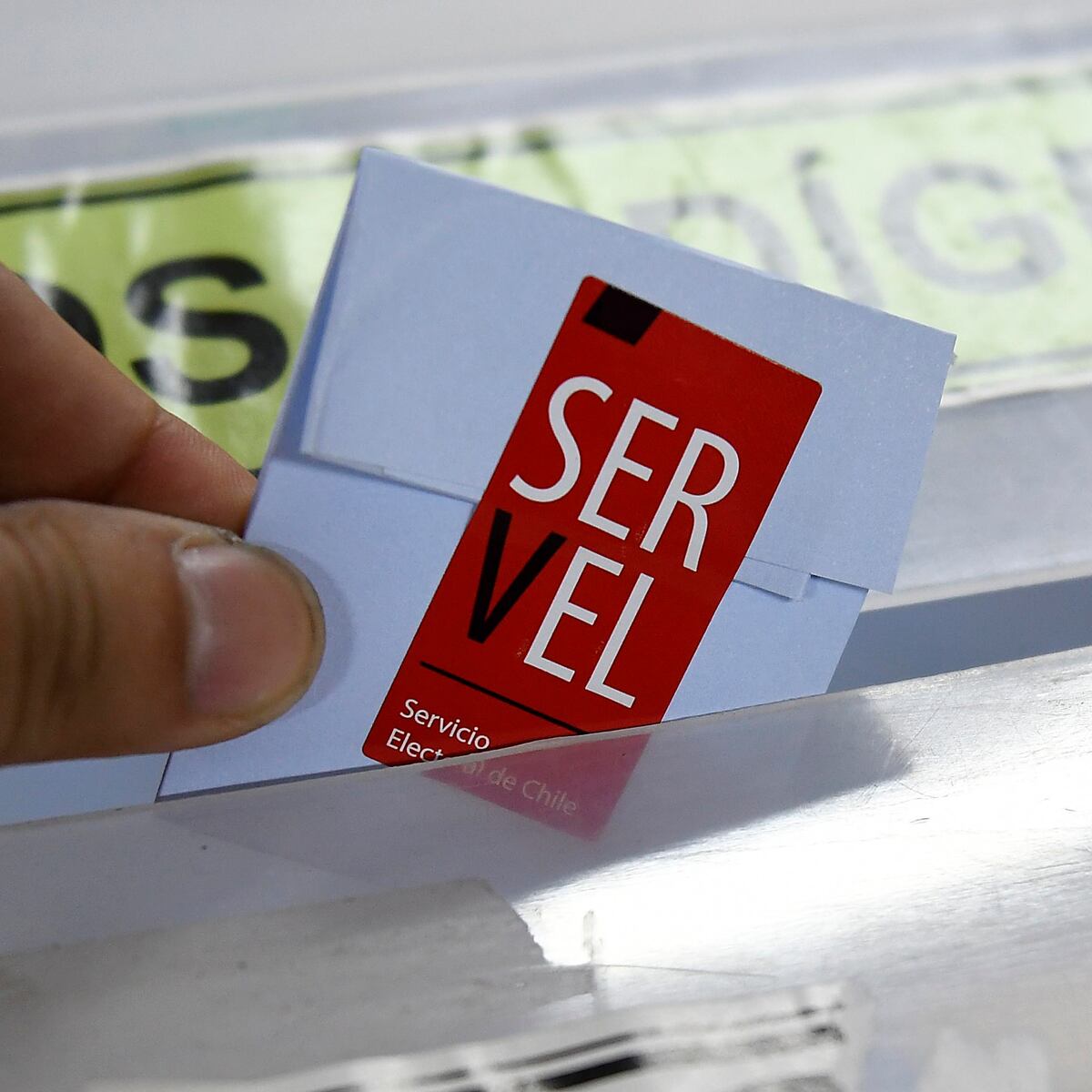 Servel publica nómina de vocales de mesa para primarias presidenciales Servel publica nómina de vocales de mesa para primarias presidenciales