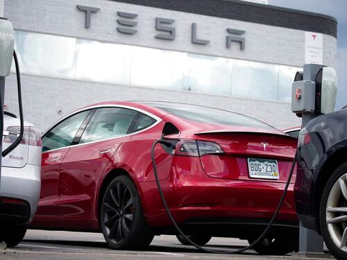 “El peor software comercial”: El ‘piloto automático’ de Tesla falla las pruebas de seguridad