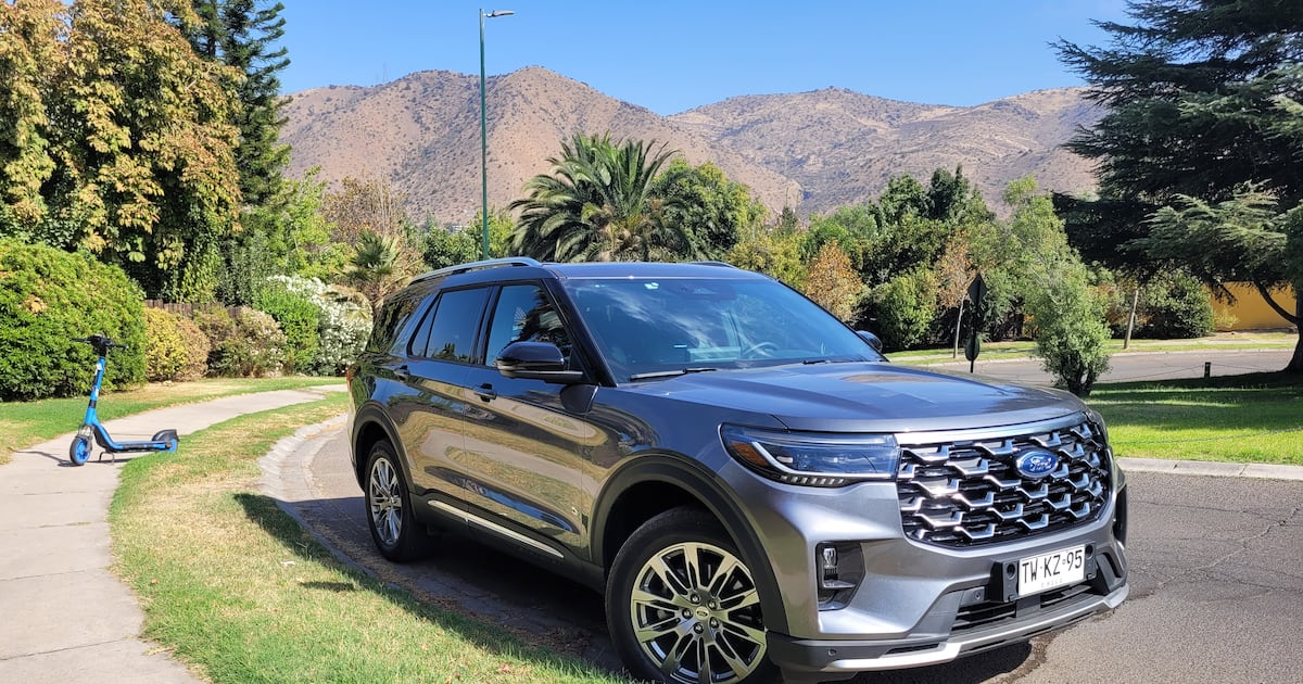 Descubre el Nuevo Ford Explorer Platinum 2025: Tecnología y Confort Evolucionados