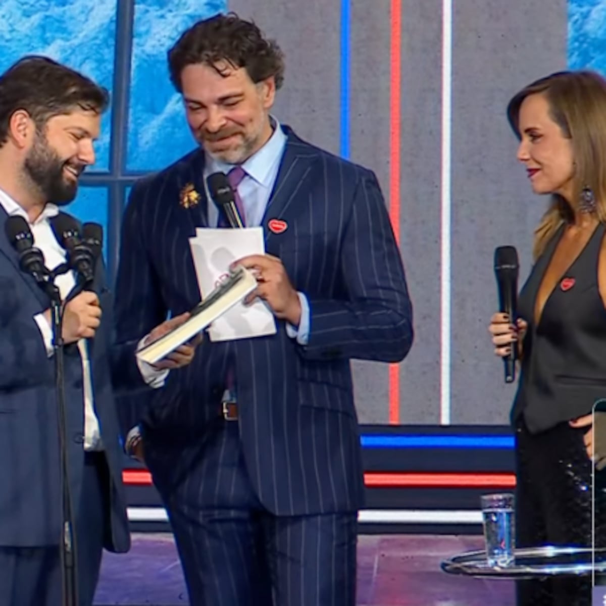 Presidente Gabriel Boric participa en Teletón con discurso y donaciones Presidente Gabriel Boric participa en Teletón con discurso y donaciones