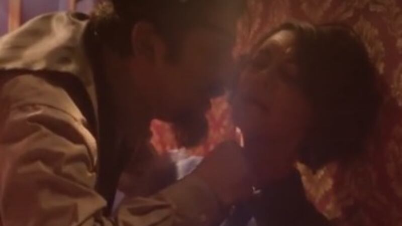 Todo se complica: cena de Eloy con Antonia terminará con otra muerte en “Hijos del Desierto”