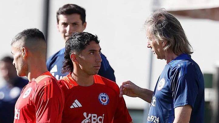 El entrenador de la selección ofreció este martes una conferencia de prensa previa al partido de este jueves ante Paraguay, en Asunción.