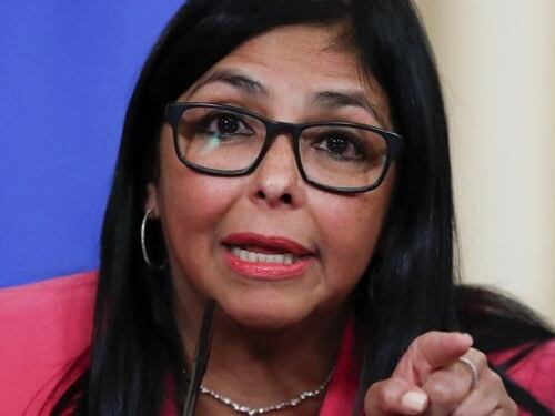 Delcy Rodríguez confirmó captura de Nicolás Maduro y su esposa; exige prueba de vida y denuncia bajas militares
