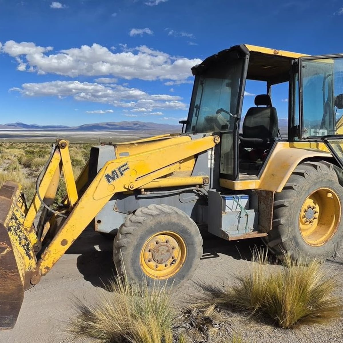 Detenidos dos ciudadanos bolivianos tapando zanjas en Colchane Detenidos dos ciudadanos bolivianos tapando zanjas en Colchane