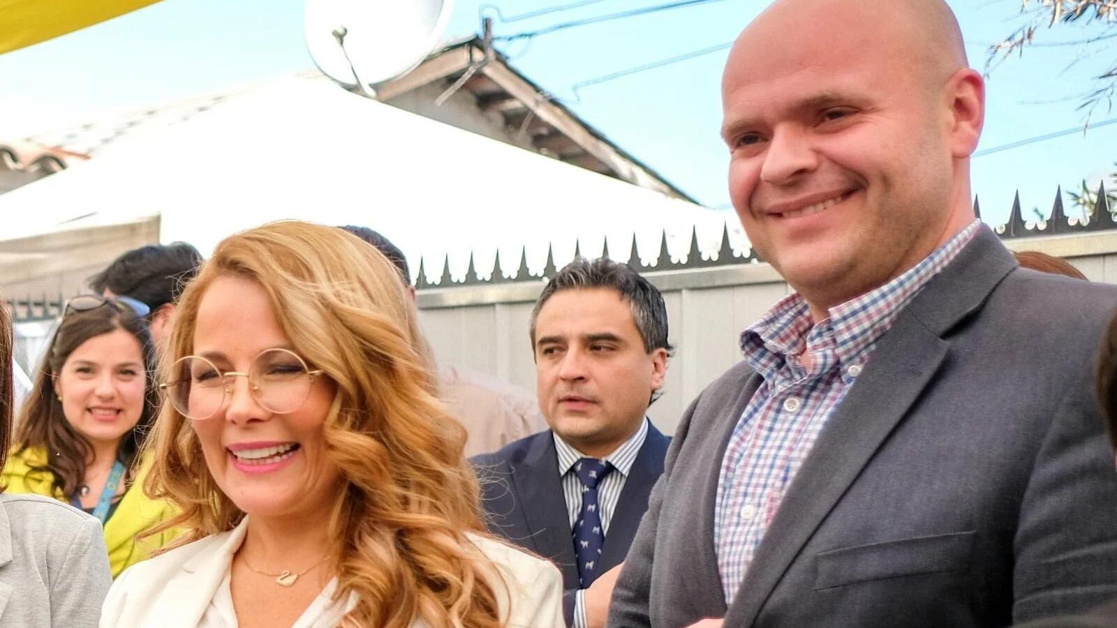 Cathy Barriga y Luis Japaz