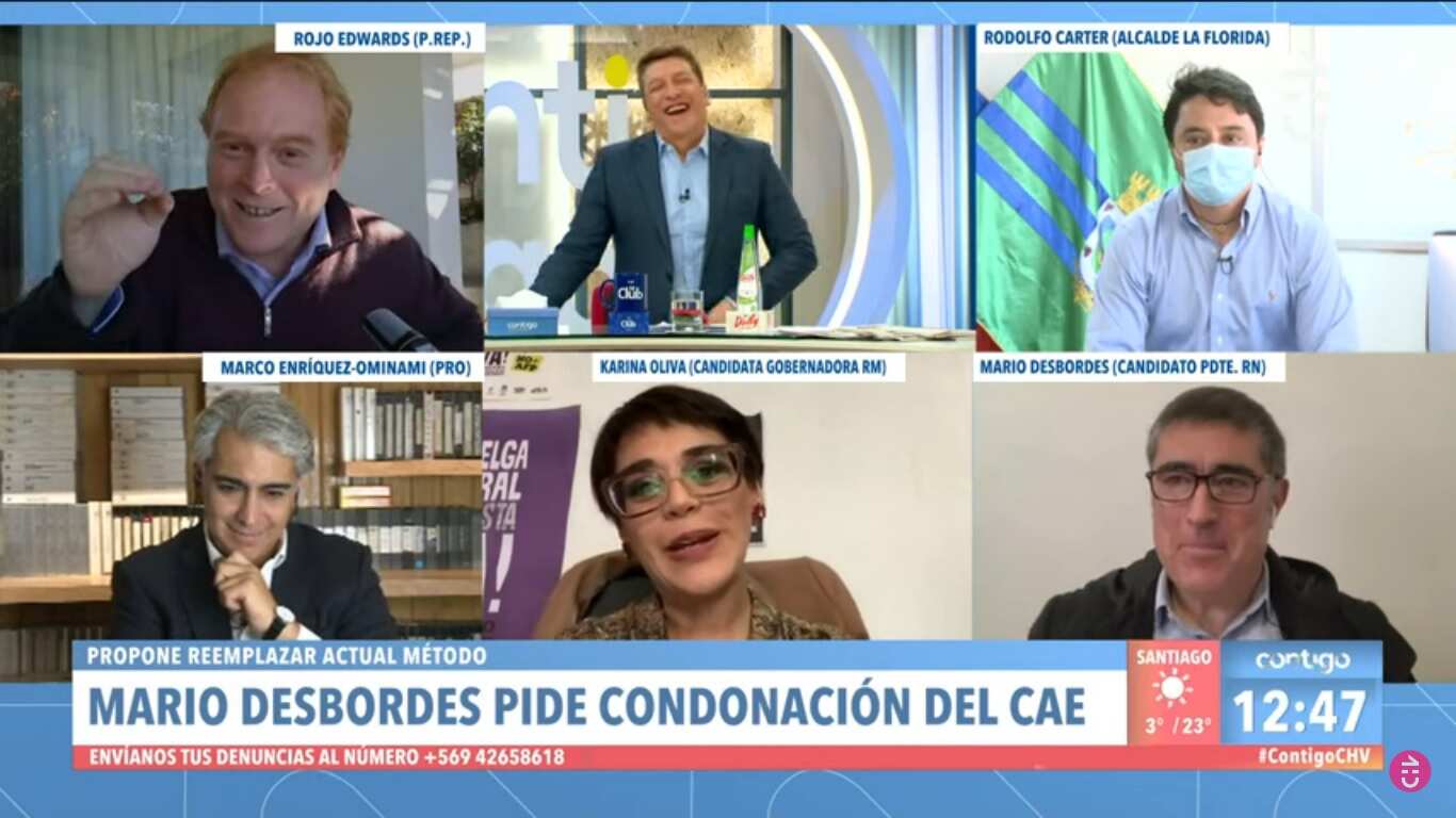 Julio César en el panel.