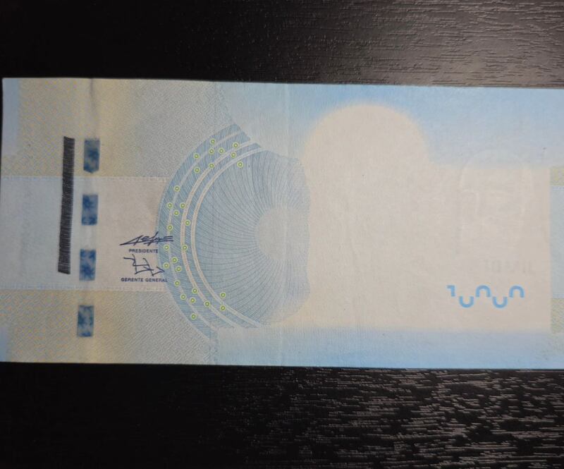 Billete de $10 mil con error