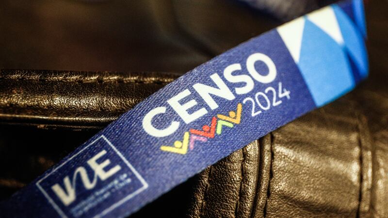 Fecundidad en Chile se mantiene a la baja: Censo 2024 arrojó que mujeres con hijos llegan al 56,6%