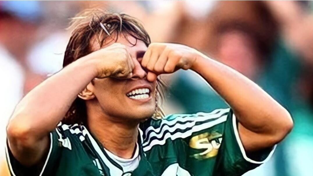 Jorge Valdivia defendiendo los colores del Palmeiras de Brasil.