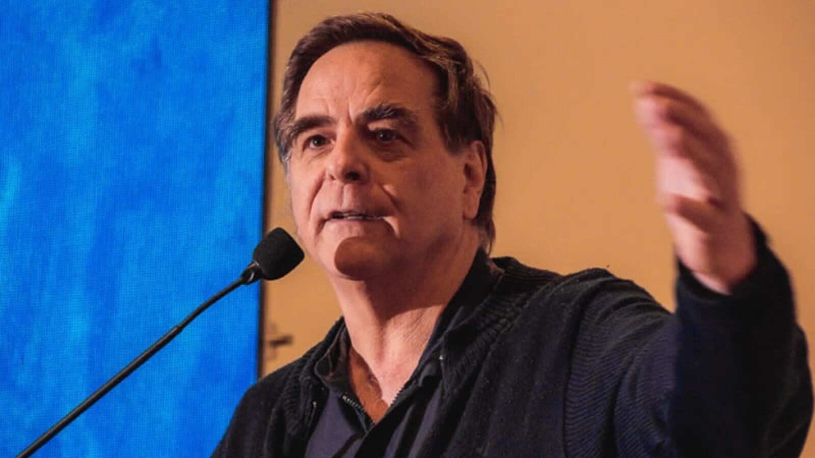 Felipe Berríos negó acusaciones: “Nunca me he aprovechado de mi posición de sacerdote”