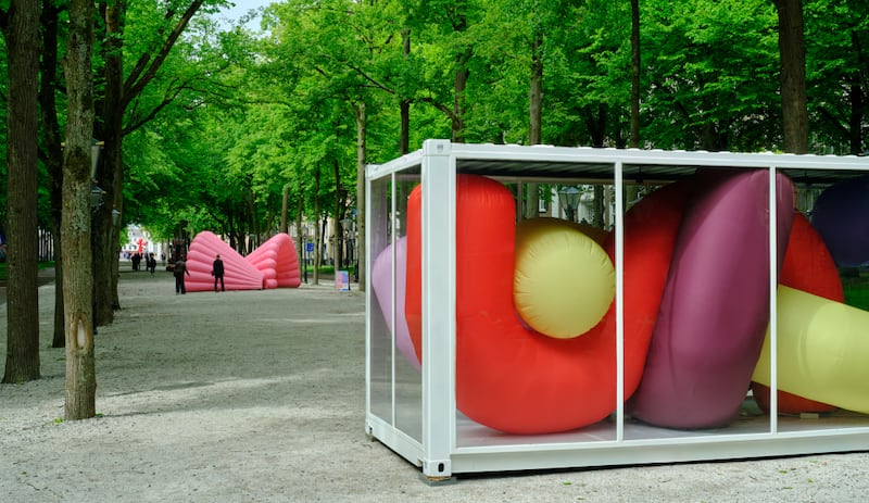 Las calles de La Haya, Países Bajos, se han convertido en una enorme galería al aire libre gracias a BlowUp Jubilee. Foto: The Hague Museum Quarter.