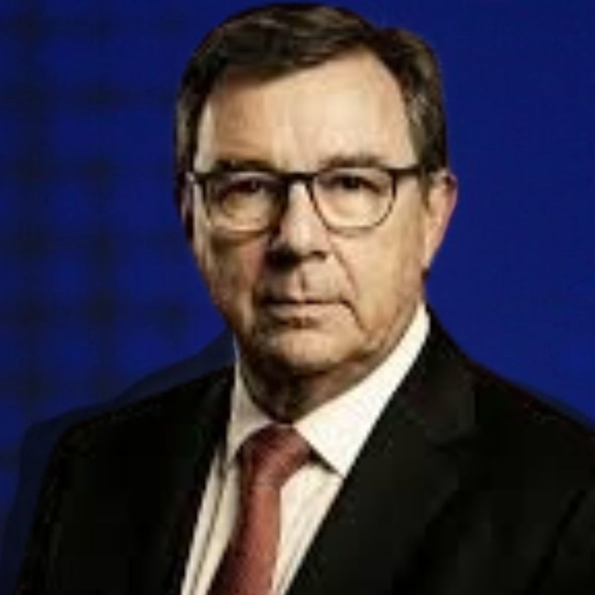 Fernando Barros habla sobre su rol como abogado de Pinochet Fernando Barros habla sobre su rol como abogado de Pinochet