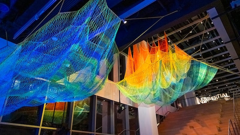 Instalación artística visualiza el futuro del planeta