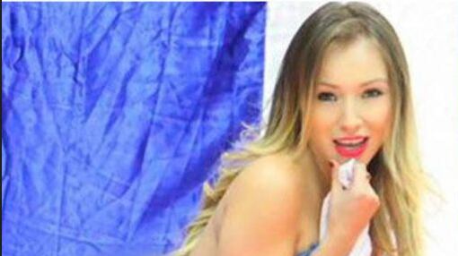 “Buscan empatar su acto asqueroso”: Daniella Chávez furia tras reflotarse sus íntimas fotos con bandera chilena