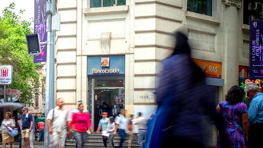 El feriado bancario fue repuesto para este 2025