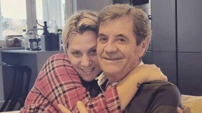 La hija del entrenador campeón de Copa Libertadores con Colo Colo en 1991, lamentó la tragedia que supuso para los albos la muerte de dos hinchas en su partido ante Fortaleza, y la suspensión de las celebraciones del Cacique por su centenario.