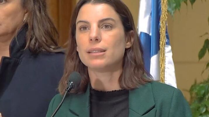 Fiscalía realizó un duro reproche en contra de la diputada Maite Orsini por el llamado telefónico a Carabineros en favor de Jorge Valdivia. "Utilizó el cargo que ostenta", señaló parte de la investigación llevada adelante por el Ministerio Público en contra de la parlamentaria.