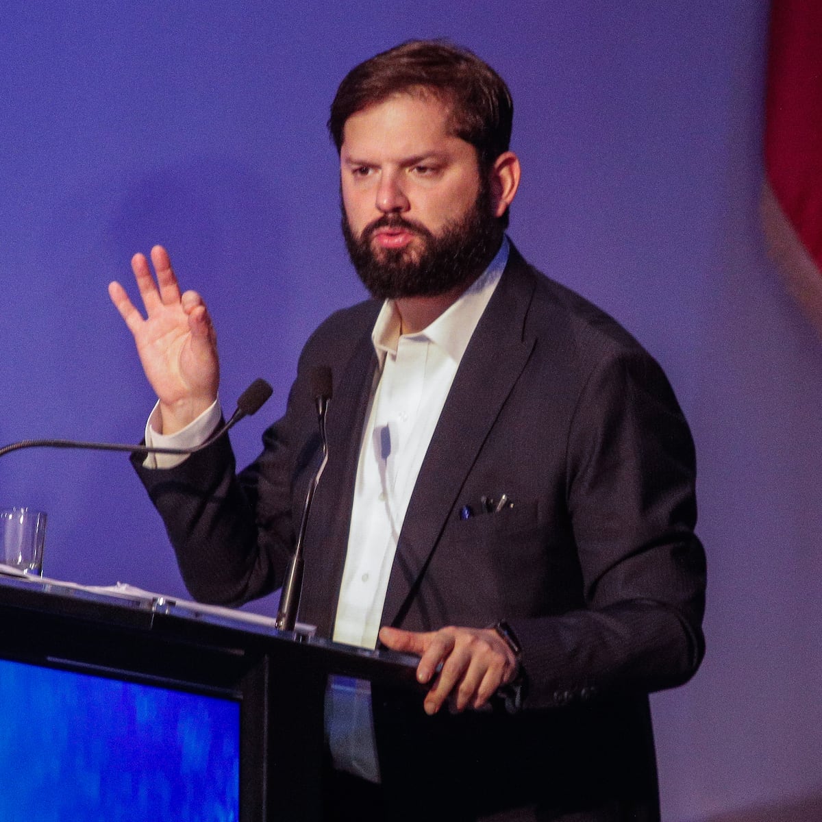 Presidente Boric defiende postura ante rechazo de bombardeo de EE. UU. en Irán Presidente Boric defiende postura ante rechazo de bombardeo de EE. UU. en Irán