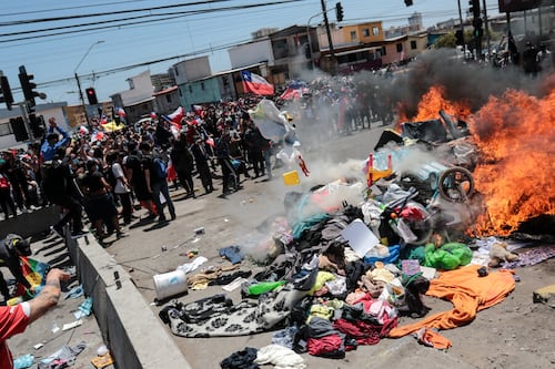 Iquique: Fiscalía formalizará a cuatro personas por quema de carpas de migrantes