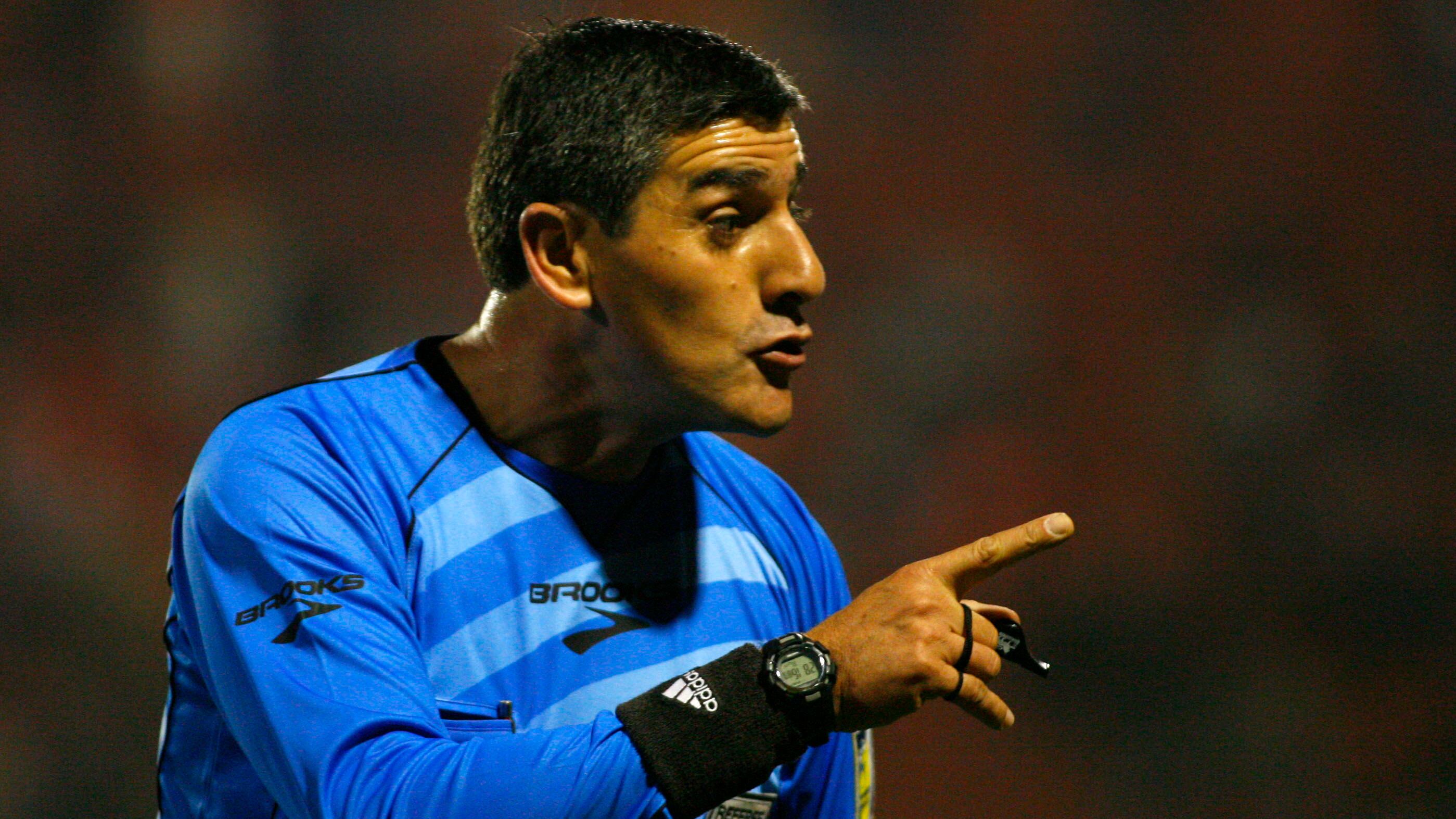 Arbitro Carlos Chandia