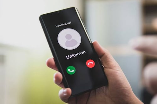 ¿Te llaman o escriben sin autorización? Nueva ley obligará a empresas a transparentar el uso de tus datos