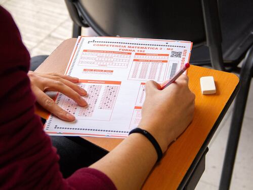 ¿Es buena idea acortar carreras universitarias? Expertos entregan cifras y aseguran que el desafío no es solo reducir la cantidad de años