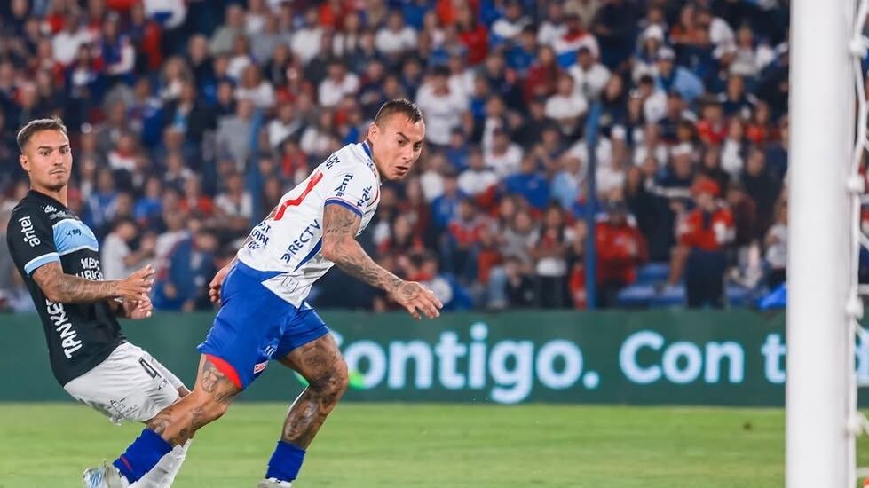 Los dirigentes del club uruguayo confirmaron en medios de prensa que el representante del delantero chileno ya le está buscando otro equipo luego de su frustrado paso de este año por el equipo charrúa.
