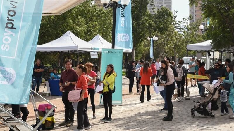 Providencia reedita nueva versión de su feria laboral “Mujeres que inspiran” con ofertas de 20 empresas comprometidas con la equidad de género