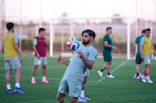 Jugadores de Irán describen cómo la guerra afecta su preparación para el Mundial