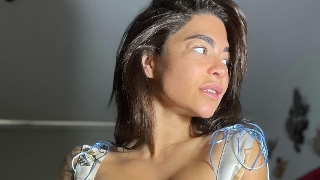 La actriz publicó este martes una fotografía en la que mostró sus desconocidos tatuajes íntimos.