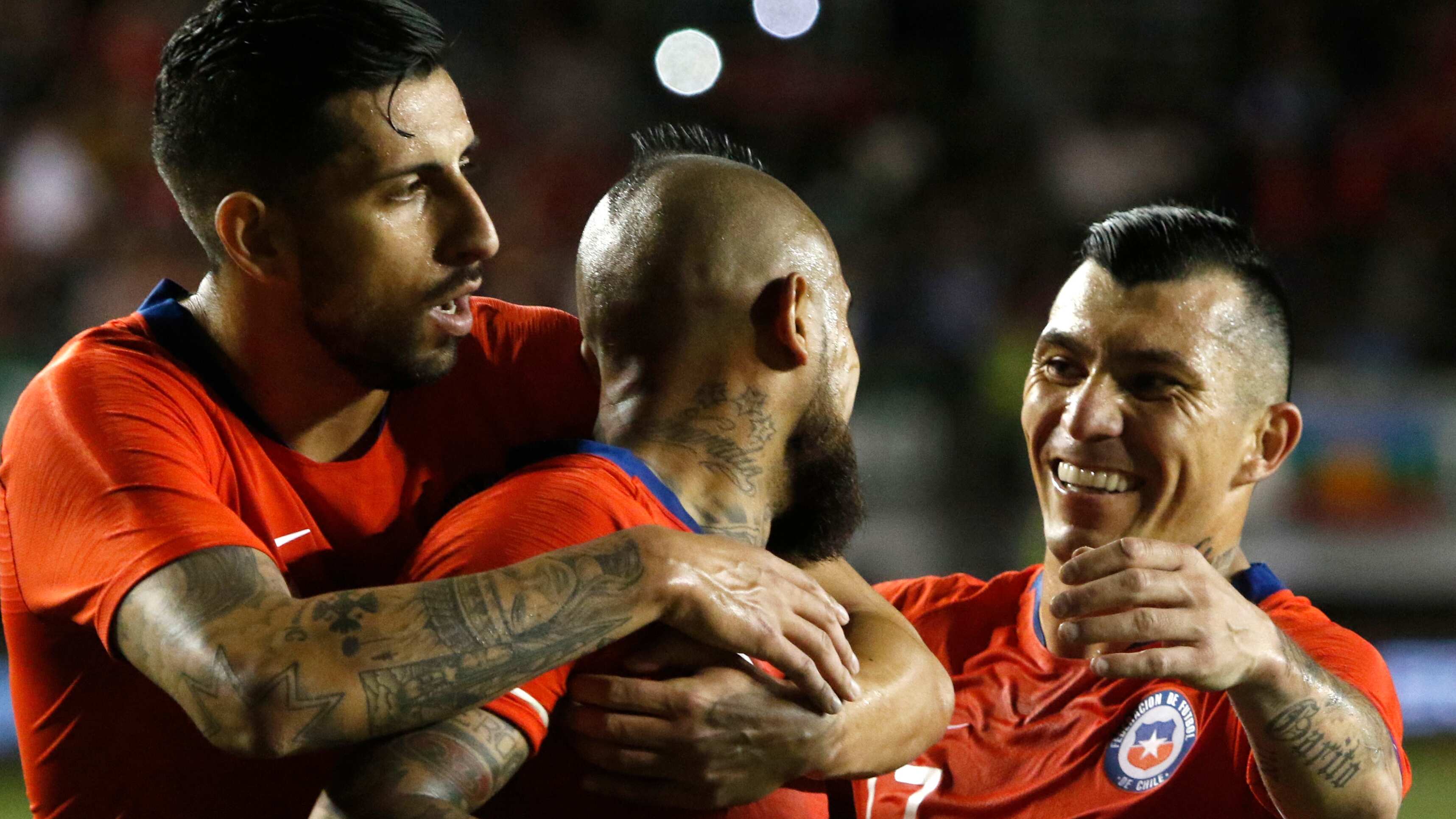 Gary Medel no descartó la opción de seguir su carrera de entrenador con Arturo Vidal en su equipo técnico.
