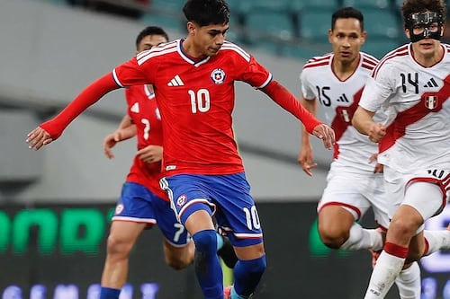 La “Roja” derrotó a Perú en Sochi y cerró el año con dos victorias en la gira por Rusia