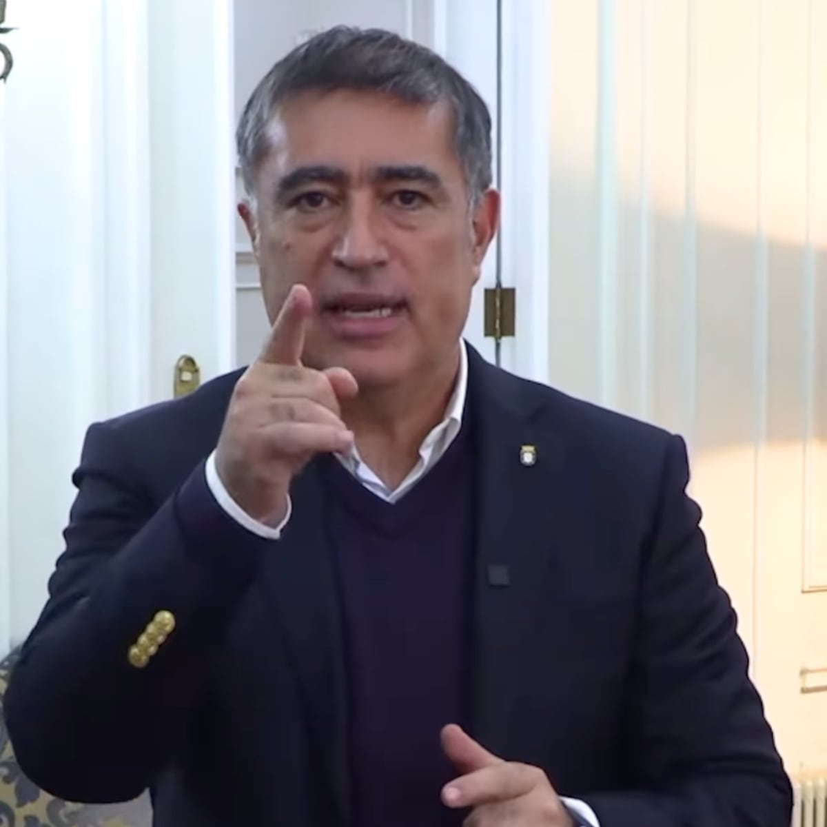 Desalojo de liceos emblemáticos en Santiago sin detenidos Desalojo de liceos emblemáticos en Santiago sin detenidos