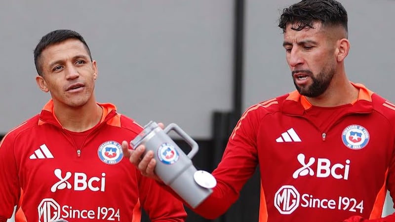 Mauricio Isla y el incierto futuro de Alexis Sánchez en Europa: “Me gustaría verlo en el fútbol chileno para que podamos dejarle algo a los más jóvenes”