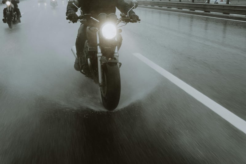Precauciones para manejar motos en invierno