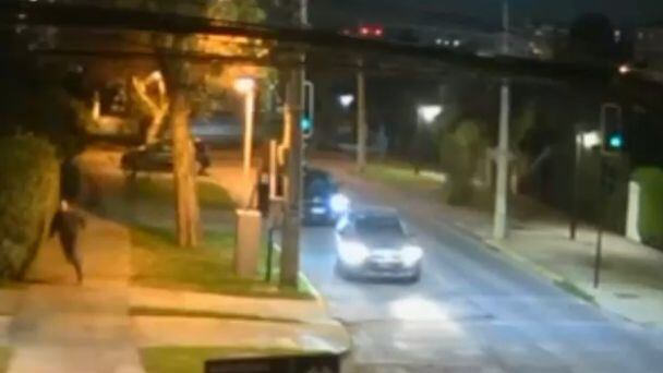Pareja sufrió violenta encerrona en Ñuñoa: Video captó desgarradores gritos de auxilio