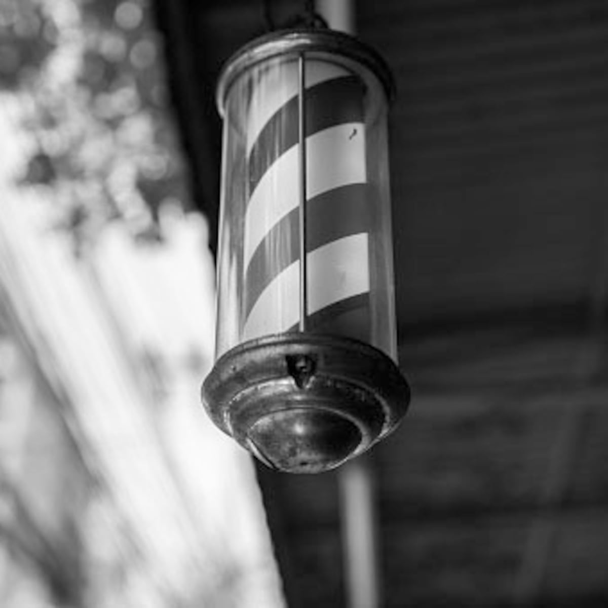 Contraloría permite a barberías operar toda la noche Contraloría permite a barberías operar toda la noche