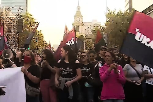 El regreso de Ukamau a las calles tras la elección presidencial agita las redes