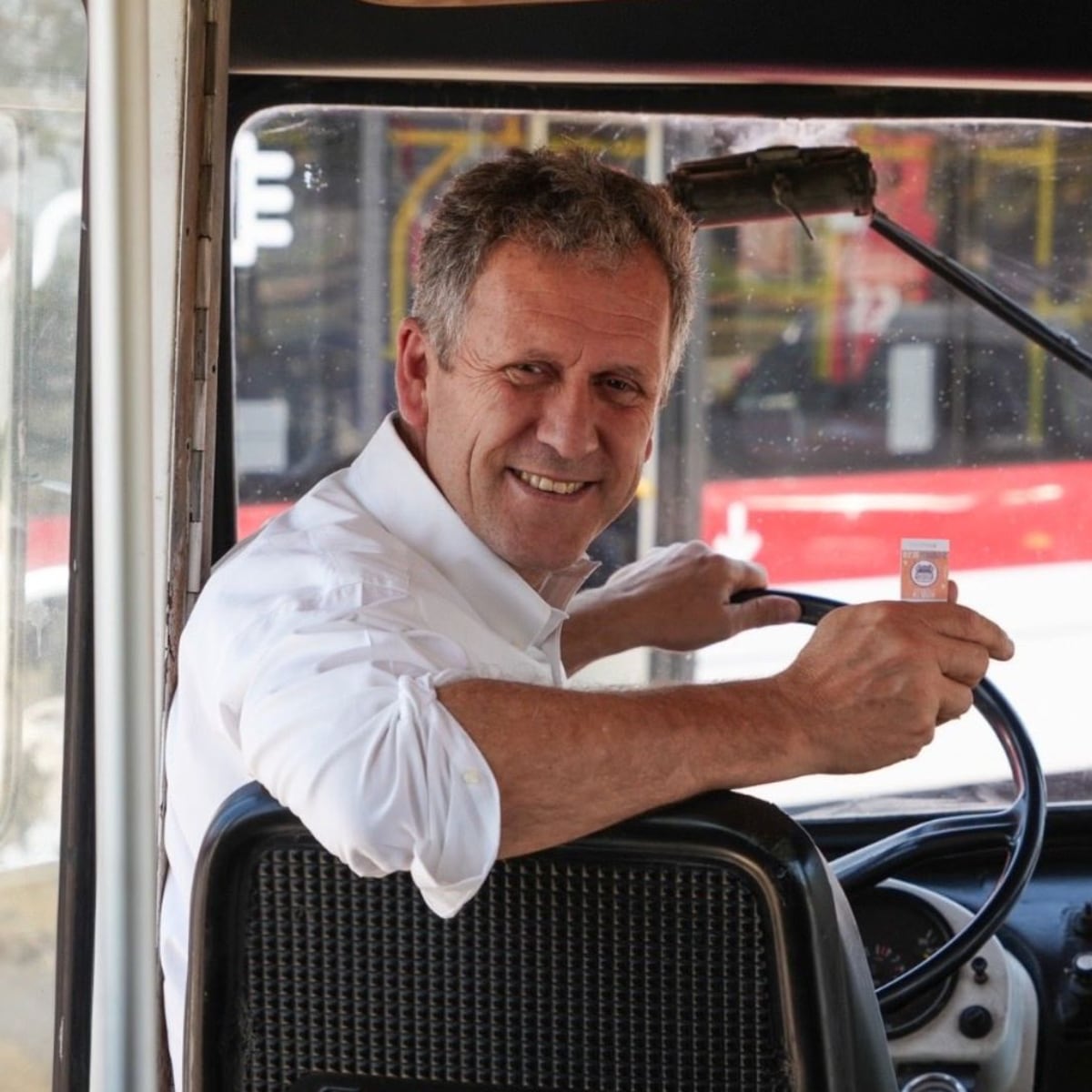 Juan Carlos Muñoz sobresale en debate digital sobre ministros del gobierno actual Juan Carlos Muñoz sobresale en debate digital sobre ministros del gobierno actual