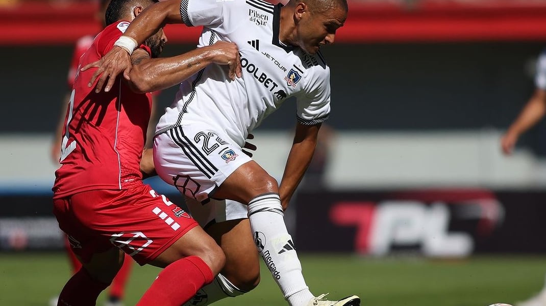 Ñublense derrotó por 3-0 a Colo Colo en Chillán.