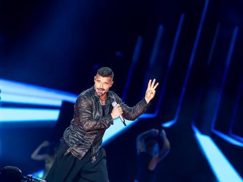 Pánico en concierto de Ricky Martin: El impactante video del ataque con gas lacrimógeno en pleno escenario