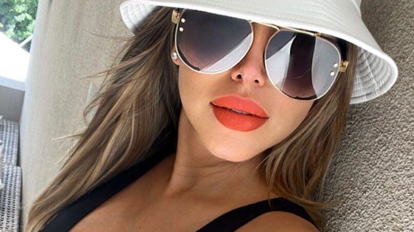 La exesposa de Arturo Vidal publicó este lunes una serie de controvertidos posteos respecto de los problemas que tienen las mujeres con el pago de la pensión de alimentos por parte de sus exparejas.